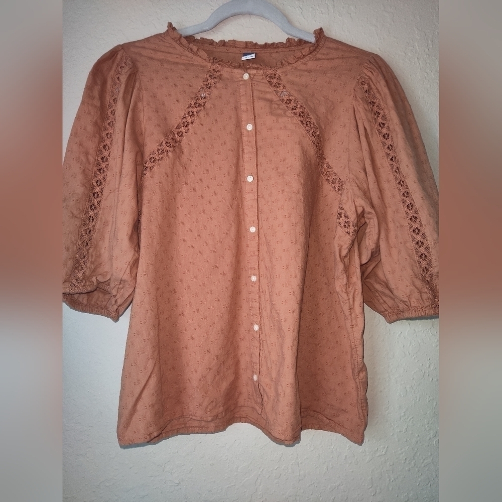 Puff-Sleeve Lace-Trim Clip-Dot Blouse size L